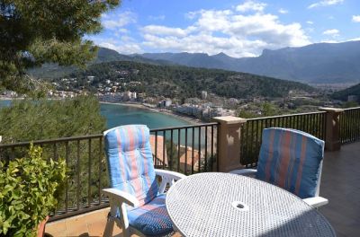 Adosado con terrazas en la playa den Repic en el Puerto de Sóller para alquiler a largo plazo
