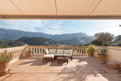Moderno apartamento con piscina comunitaria en el Port de Sóller para alquiler de temporada