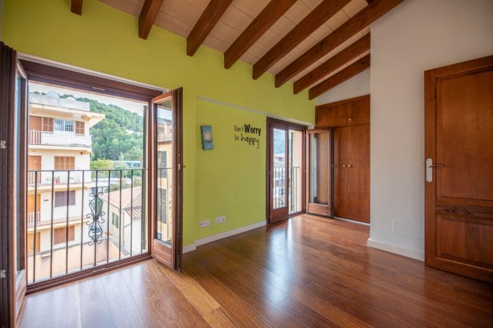Piso con balcón, trastero y plaza de garaje subterráneo en Port de