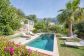 Casa de campo moderna con piscina