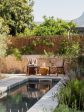 Casa de pueblo renovada con jardín y piscina en el corazón de Sóller