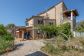 Pequeña casa con jardin y piscina para reformar