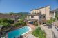 Pequeña casa con jardin y piscina para reformar
