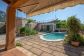 Pequeña casa con jardin y piscina para reformar