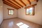 Pequeña casa con jardin y piscina para reformar